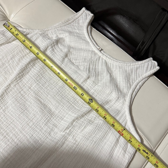Kuhl “Klover” Organic Cotton Sleeveless-Side Button Detail-Relaxed Fit-M-White - Picture 11 of 15